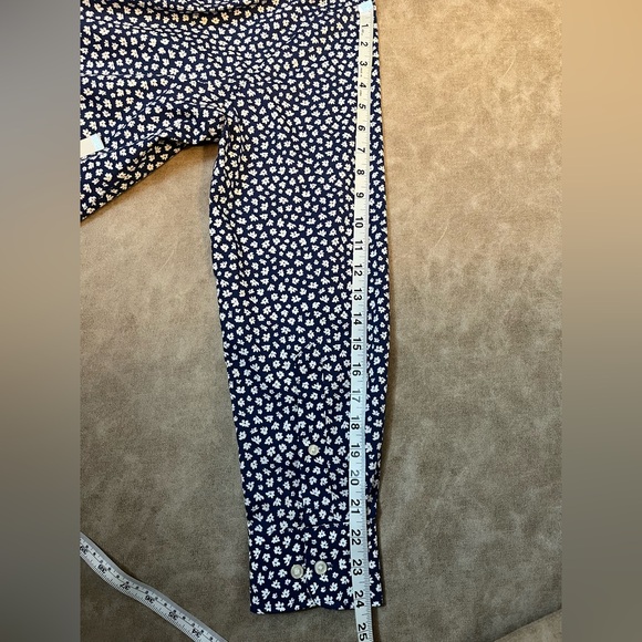 TOMMY HILFIGER Casual Button Down - Picture 11 of 11